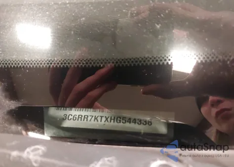 2017 Ram 1500 Tradesman 4X4 5'7 Box z USA, uszkodzony, nr VIN 3C6RR7KTXHG544338